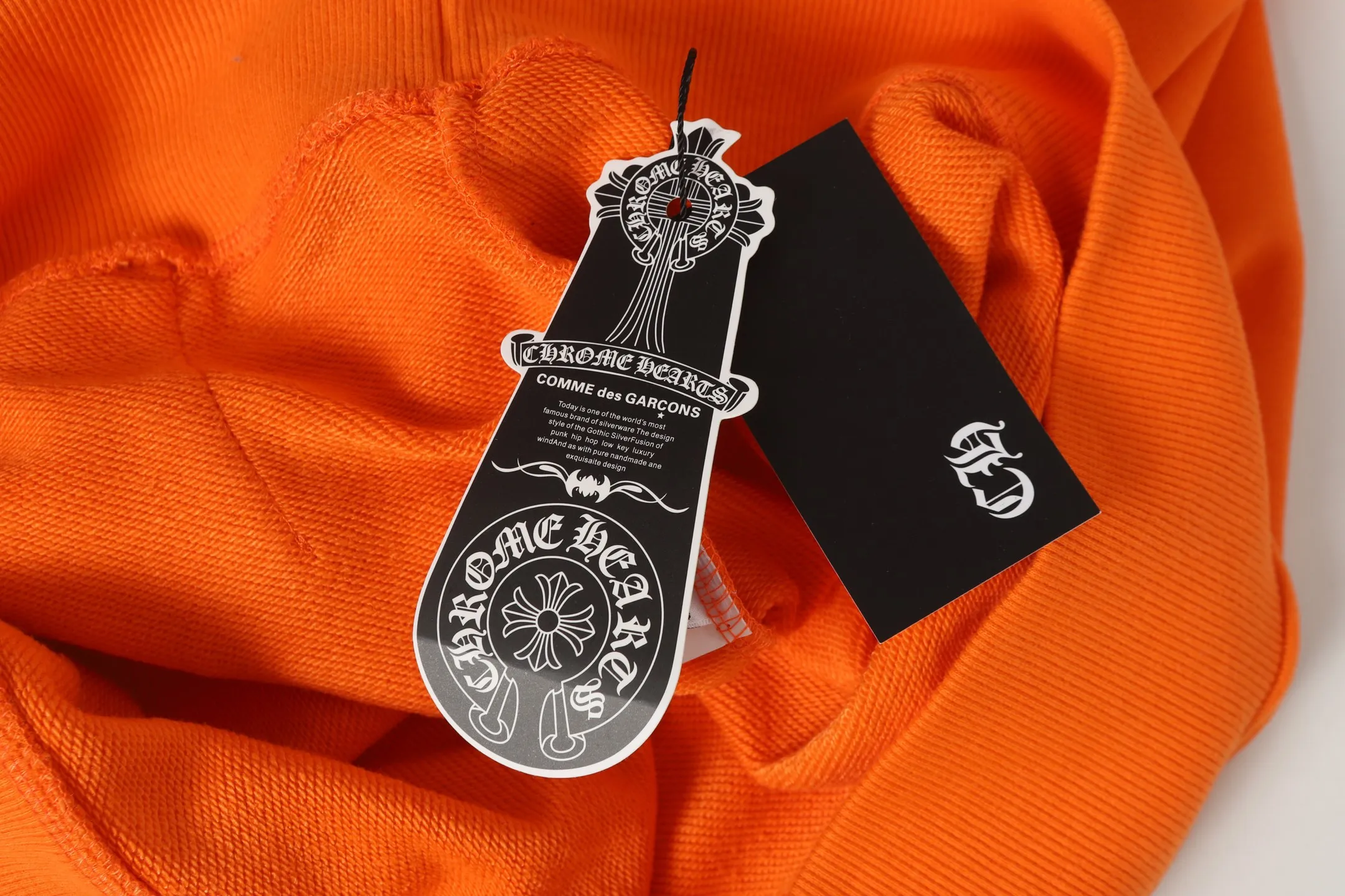 P240 #L3121 Cross-border model, please do not place an order if you pursue quality. -Chrome Hearts/Chrome Hearts Sword Printed Hooded Sweatshirt -High weight, high density and high quality. The wool is soft, delicate and skin-friendly. It feels soft and silky. It has excellent warmth and skin-friendly properties.